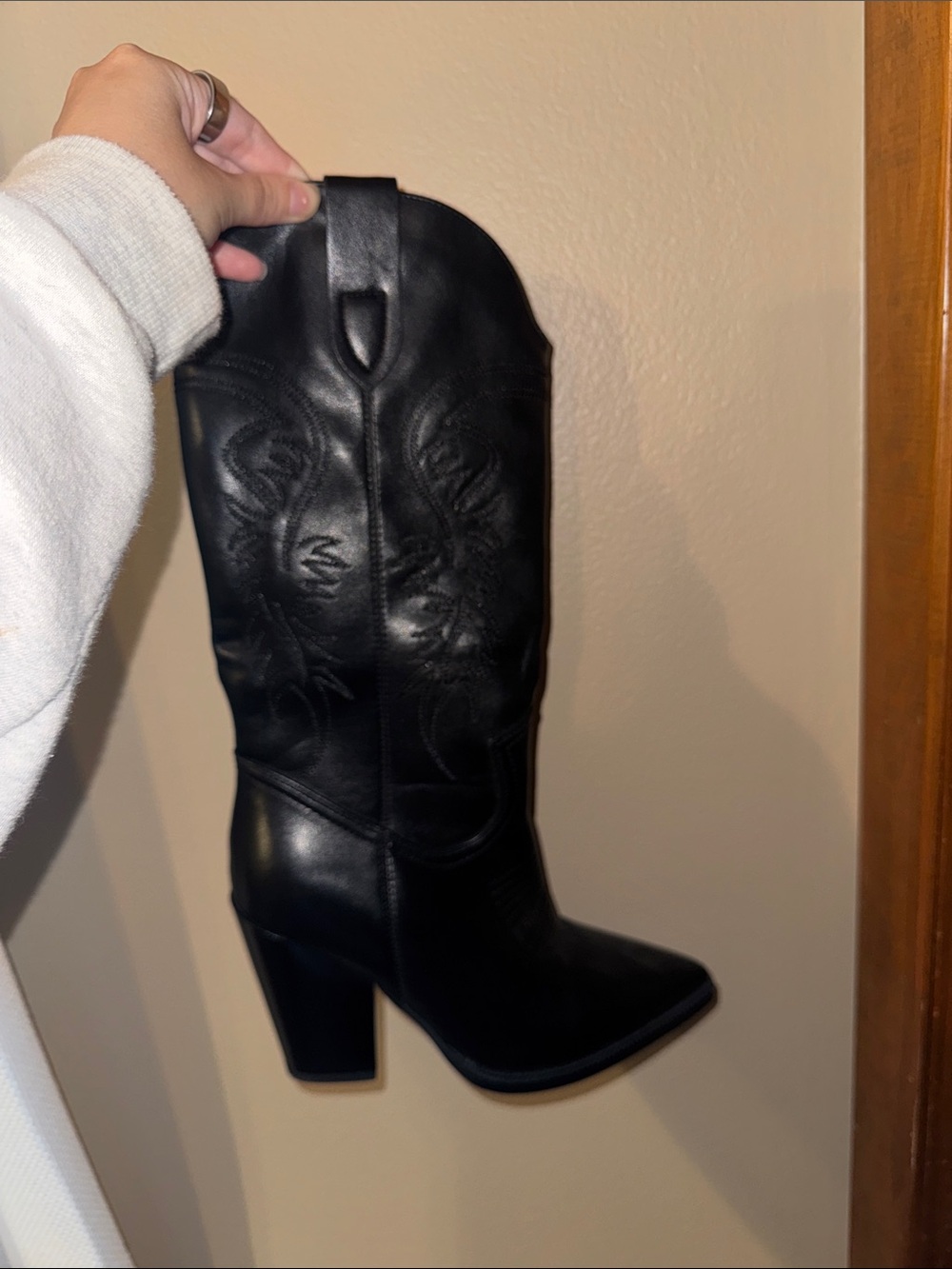 Black Embroidered Mid-Calf Heeled Western Boots